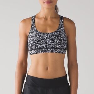 Lululemon Energy Bra in the "Iced Wave White Black" size 6